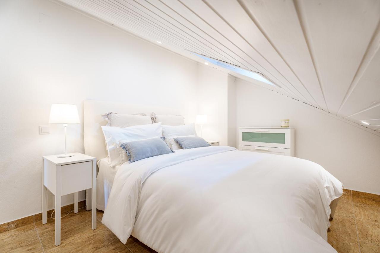 Charming Nazare Apartment-1 Minute To The Beach Exterior photo